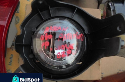 NISSAN PATHFINDER  HALOGEN PRAWY DEPO