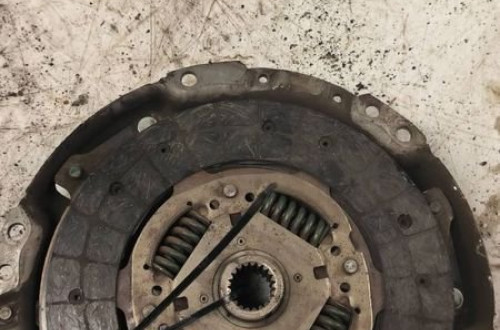 SPRZĘGŁO TOYOTA AVENSIS T27 31250-05140