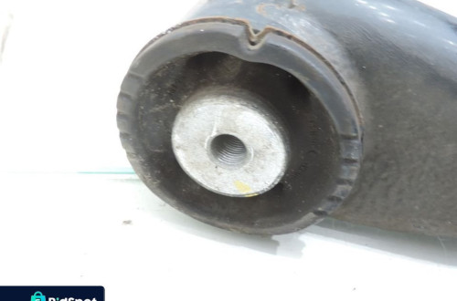 BELKA ZAWIESZENIA TYŁ KIA RIO III