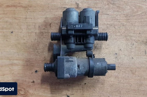 BMW E39 ELEKTROZAWÓRY POMPA WODY 8374994