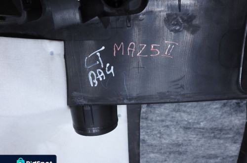 TAPICERKA BAGAŻNIKA LEWA MAZDA 5 II