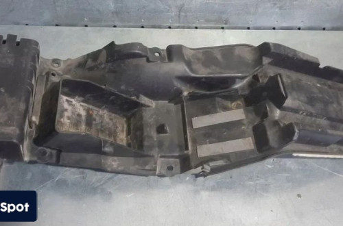 Suzuki GSR 600 06-10r nadkole wypełnienie tył