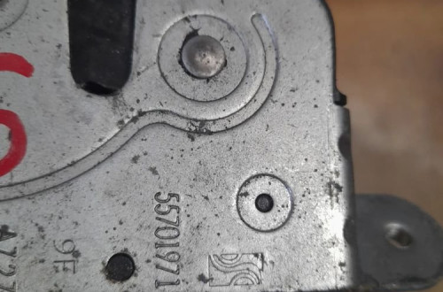 Zamek klapy bagażnika Fiat Grande Punto 55701971