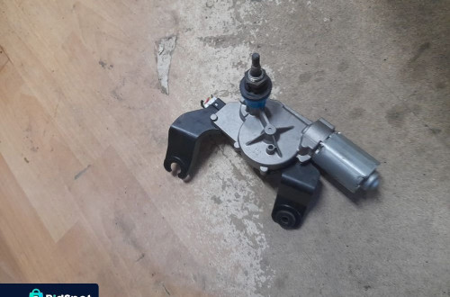 SILNICZEK WYCIERACZKI TYŁ HYUNDAI / KIA nr 98700-1H300