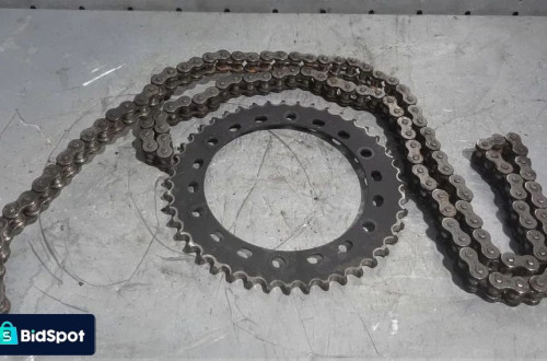 Honda CB 1000R SC60 11r zębatka łańcuch lancuch