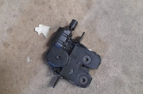 Renault Scenic III Zamek klapy bagażnika 646300003r