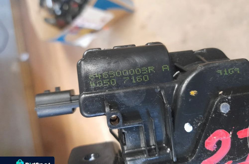 Renault Scenic III Zamek klapy bagażnika 646300003r