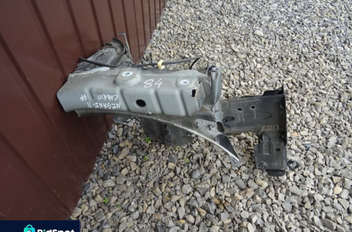 ĆWIARTKA PODŁUŻNICA PRAWY PRZÓD RENAULT MEGANE II CC 02-05 NV676 NR84