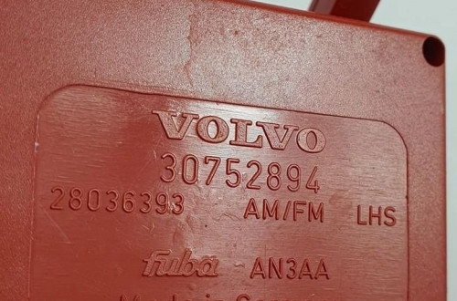 WZMACNIACZ ANTENY VOLVO V70 II 30752894