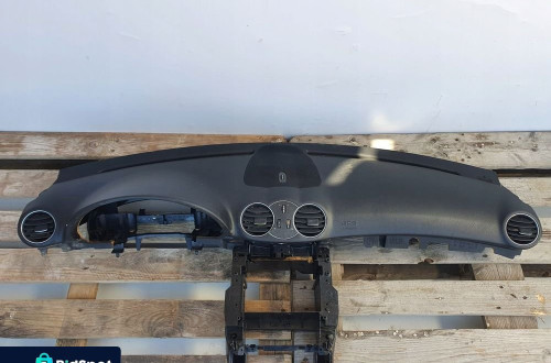 Mercedes CLK W209 DESKA ROZDZIELCZA KONSOLA EUROPA