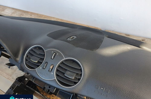 Mercedes CLK W209 DESKA ROZDZIELCZA KONSOLA EUROPA