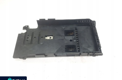 OBUDOWA PODSTAWA AKUMULATORA FORD MONDEO MK4