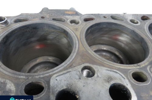 BLOK MERCEDES VARIO  814 4.2 D OM904908