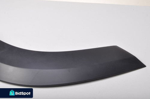 DEFENDER L663 LISTWA BŁOTNIKA PRAWY PRZÓD 21R