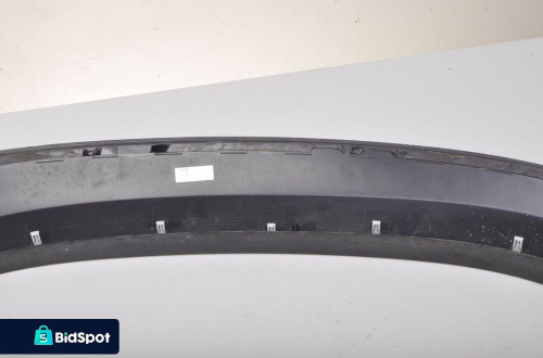 DEFENDER L663 LISTWA BŁOTNIKA PRAWY PRZÓD 21R