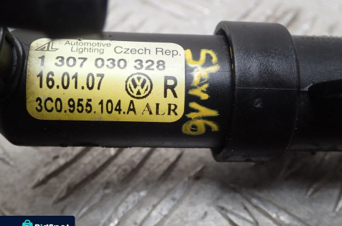 PASSAT B6 SPRYSKIWACZ REFLEKTORA PRAWY 3C0955104A