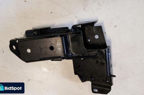 WSPORNIK MOCOWANIE ZDERZAKA RENAULT RANGE T