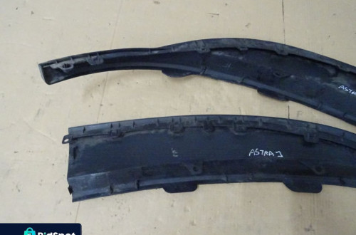 LISTWA HOKEJ ZDERZAKA PRZÓD OPEL ASTRA IV J HB 5D 09-12 NR19