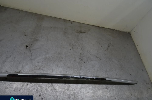 VW PASSAT B6 SEDAN 1.9 BKC LISTWA TYŁ TYLNA