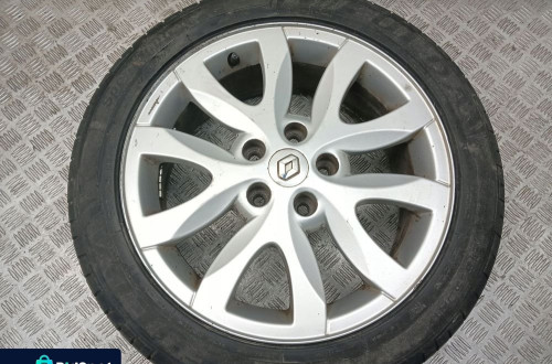 FELGI Z OPONAMI LAGUNA III 3 17&#x27;&#x27; 7J ET47 5X114,3 403000020R 215/50/17
