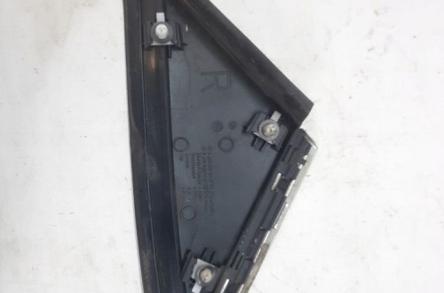 TRÓJKĄT ZAŚLEPKA BŁOTNIKA PRAWA MERCEDES B W246 A2466902087