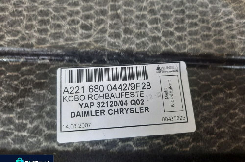 PODŁOGA WYKŁADZINA BAGAŻNIKA MERCEDES S W221