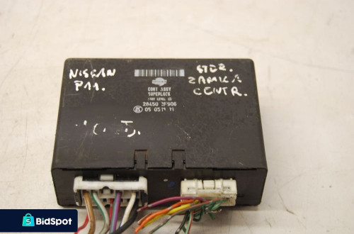 MODUŁ STEROWNIK CENTRALNEGO 284502F906 NISSAN PRIMERA P11