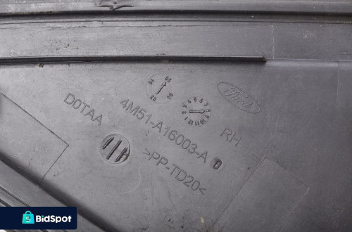 FORD FOCUS MK2 TRÓJKĄT OSŁONA BŁOTNIKA PRAWA