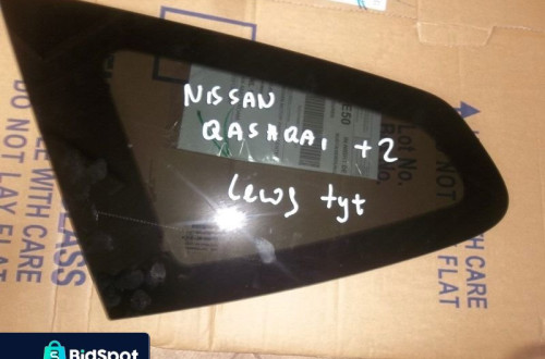 Nissan Qashqai +2 szyba w błotnik tył lewy nowa