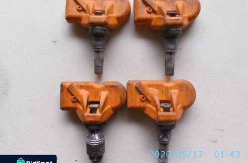 CZUJNIKI KOŁA TPMS Uni Sensor UVS09C4 433 MHz HUF KOMPLET CZTERY SZTUKI