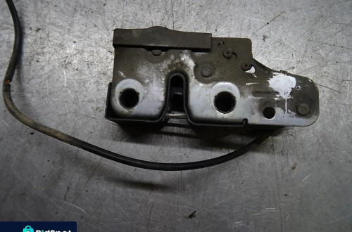 VW PASSAT B6 SEDAN 1.9 BKC ZAMEK MASKI