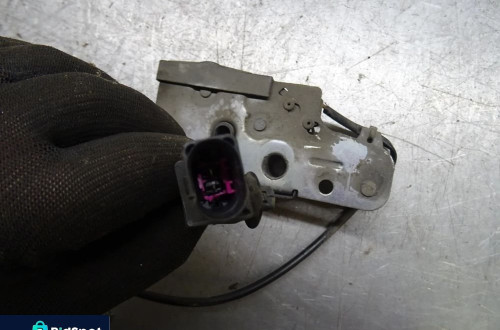 VW PASSAT B6 SEDAN 1.9 BKC ZAMEK MASKI