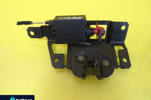 ZAMEK KLAPY BAGAŻNIKA BMW E46 KOMBI 7026192 NR146