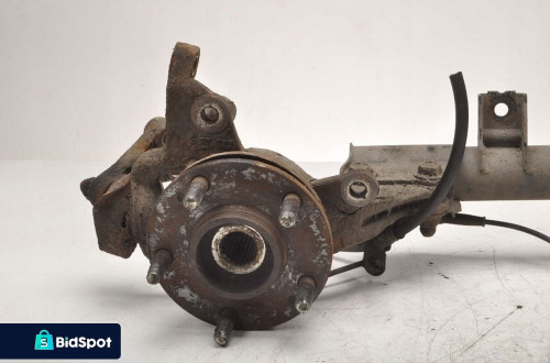 I30 1.6 CRDi MCPERSON PRAWY PRZÓD 824902003931