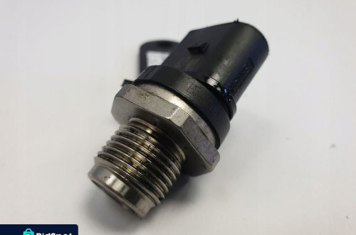 BMW F30 3.0 D BiTurbo CZUJNIK CIŚNIENIA PALIWA org