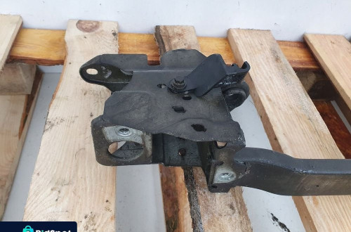 Nissan Primera P12 BELKA PRZEDNIEGO ZDERZAKA przód