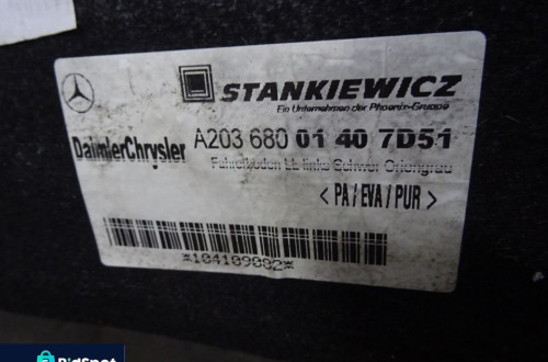 WYKŁADZINA DYWAN MERCEDES W203 KOMBI 00-07 NR119