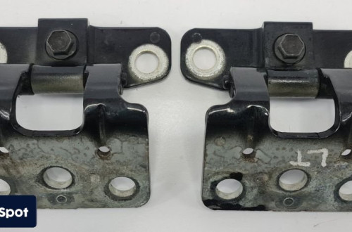 ZAWIASY KLAPY VOLVO XC90 30674732 PARA