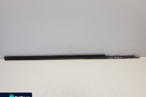 Mercedes W207 Coupe PRAWA LISTWA ZGARNIAJĄCA Chrom