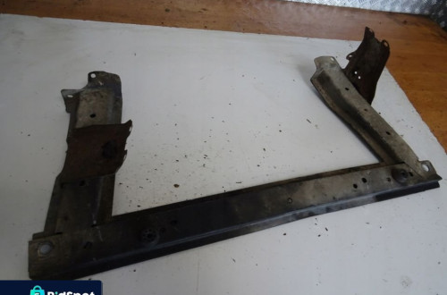 BELKA POD CHŁODNICE RENAULT SCENIC II