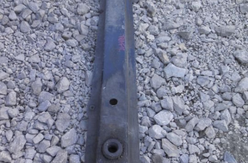 BELKA POD CHŁODNICĘ RENAULT TRAFIC 01-06