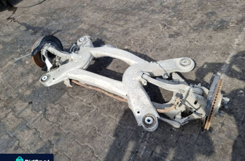 BELKA / SANKI TYŁ VOLKSWAGEN PHAETON LONG