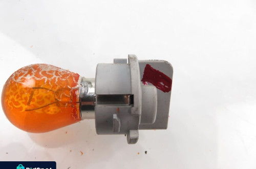 WKŁAD LAMPY PRAWY TYŁ TOYOTA YARIS I (P1)