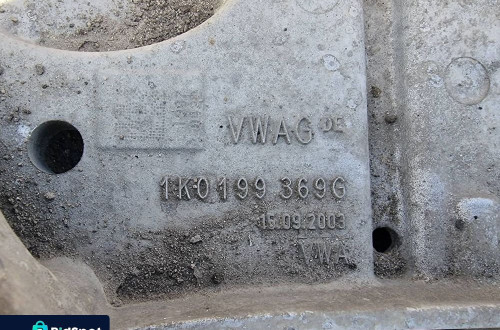 SANKI PRZEDNIE VOLKSWAGEN TOURAN 1K0199369G