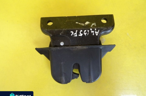 ZAMEK KLAPY BAGAŻNIKA AUDI A4 B5 LIFT KOMBI 8D9827520A NR175