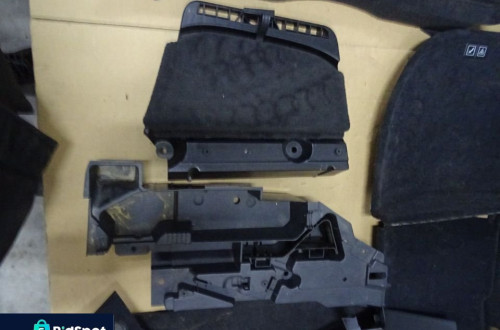 BOCZKI PODŁOGA OSŁONY SCHOWEK BMW E46 KOMBI 98-01 NR151