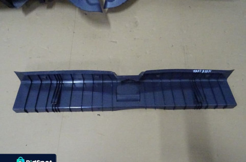 BOCZKI OSŁONA SŁUPKA PROGU MERCEDES W168 LONG LIFT 01-04 NR147