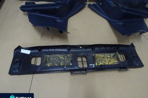 BOCZKI PODPORA OSŁONA BAGAŻNIKA RENAULT CLIO II LIFT 03-05 NR152