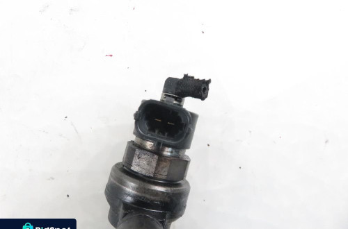 WTRYSKIWACZ OPEL ASTRA H 1.7 CDTI  0445110175