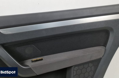 TAPICERKA BOCZEK DRZWI PRAWY TYŁ VW TOURAN